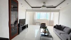 Blk 230 Hougang Avenue 1 (Hougang), HDB Executive #628835911